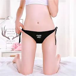 Завораживающие женские трусики 'fuck me' с завязками S/M Черный K000790
