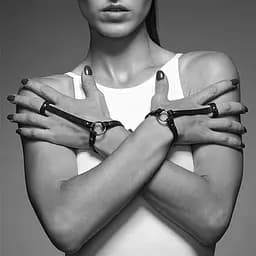 Пара браслетів на зап'ясті та палець Bijoux Indiscrets MAZE Hand Bracelet Harness Black Bijoux Indiscrets B0240; SO2679 95319 - мініатюра 7