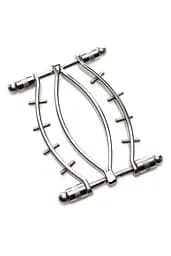 Затискач для статевих губ Master Series Spread'Em Poker Vagina Clamp with Adjustable Pressure Screws - мініатюра 5