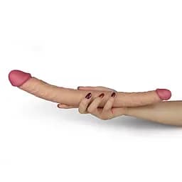 Двосторонній фалоімітатор LoveToy King Size Ladykiller 36.5 см тілесний - мініатюра 4
