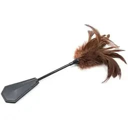 Стек двухсторонний для БДСМ игр с коричневыми перьями