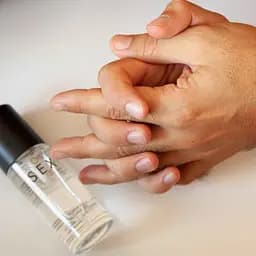 Розігріваюча їстівна масажна олія Slow Sex by Bijoux Indiscrets Warming Massage Oil - мініатюра 6