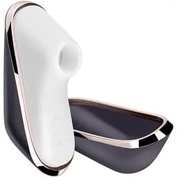 Вакуумный стимулятор клитора с вибрацией Satisfyer Pro Traveler серый