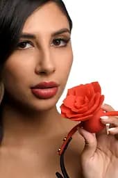 Кляп Master Series Blossom Silicone Rose Gag - Red - мініатюра 8