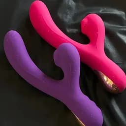 Вібромасажер 2в1 із вакуумною стимуляцією клітора