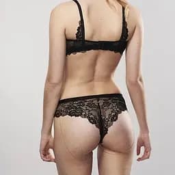 Ланцюжок-трусики Bijoux Indiscrets Magnifique Bikini Chain - Gold - мініатюра 7
