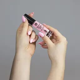 Блиск для губ LIP GLOSS VIBRANT KISS COLA Secret play 37-3657 102086 - мініатюра 4