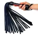 Флогер маленький / мартинет, 30 хвостів по 35 см, колір чорно-червоний